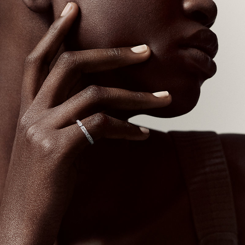 ウェディングリング 《エヴァー・ケリー》 | Hermès - エルメス-公式サイト